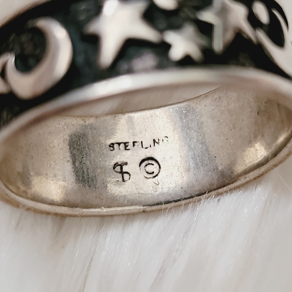 Vintage Sterling Silver Moon & Star Ring - Picture 8 of 10